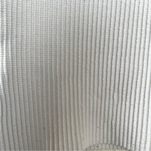 Aritzia Babaton Sculpt Knit Squareneck Tank Rib-knit squareneck tank top Size M - Picture 4 of 5